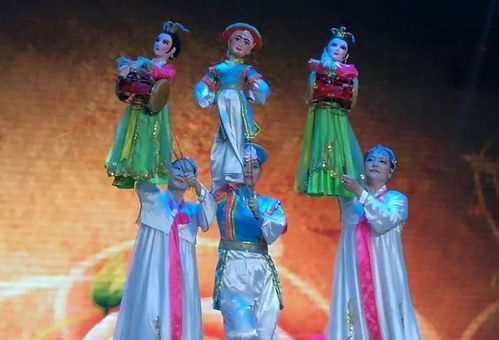 湖南省 精准扶贫 优秀文艺作品巡演花垣专场开演