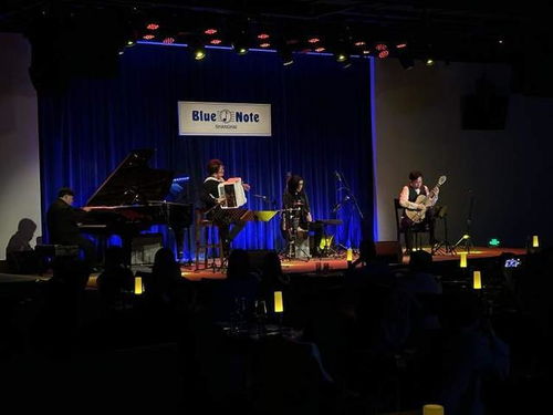 上海文艺新空间 外百老汇经典与本土即兴的都市交响